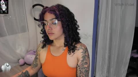 Snapshot of witchofhearts chatting on 31, 1, 2025 Luna Violeta A r t i s t online show from 31, 1, 2025