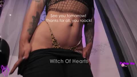 Snapshot of witchofhearts chatting on 25, 10, 2025 Luna Violeta A r t i s t online show from 25, 10, 2025