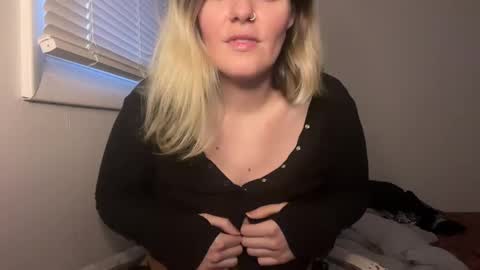 Moth online show from 3, 1, 2025