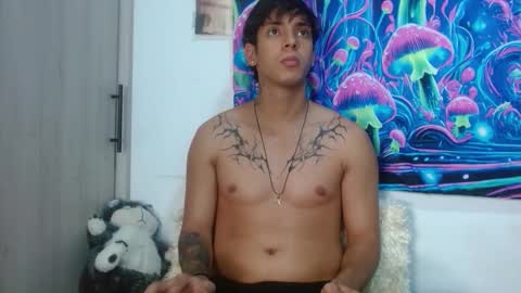 Snapshot of wolf_light chatting on 12, 1, 2026 wolf_light online show from 12, 1, 2026