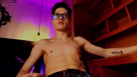  W O L F  online show from 29, 10, 2025