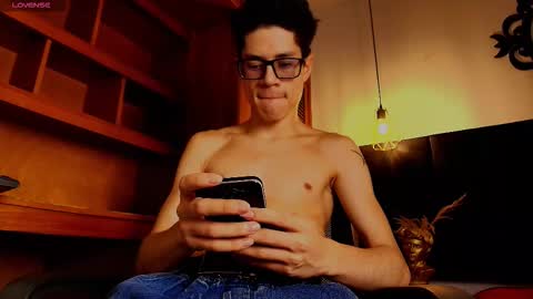  W O L F  online show from 30, 10, 2025