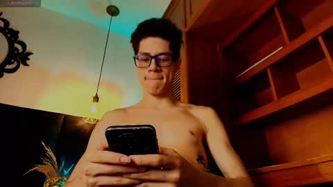  W O L F  online show from 5, 11, 2025