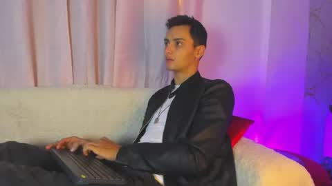 Andrew online show from 20, 6, 2026