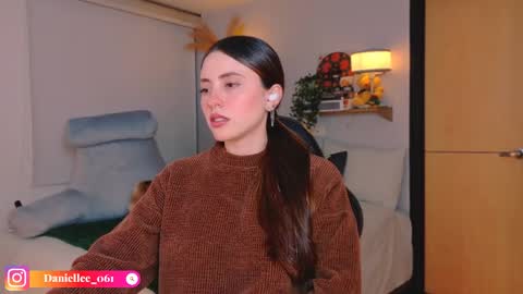   online show from 10, 4, 2026