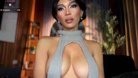 Snapshot of womanofyourdesire_ts chatting on 23, 6, 2026 Julia online show from 23, 6, 2026