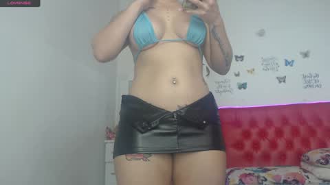 Sofia And Thomas online show from 6, 2, 2025