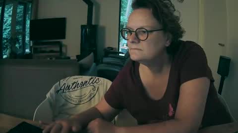 woodwurm and Snoeske online show from 27, 9, 2025