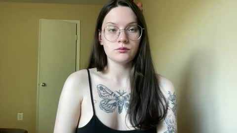 Snapshot of worship_lucina chatting on 12, 9, 2025 Lucina online show from 12, 9, 2025