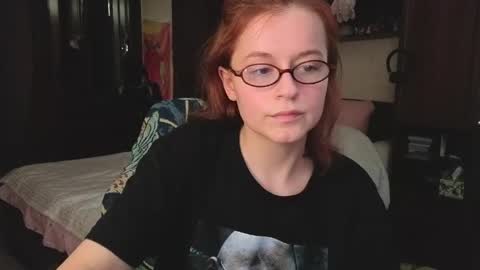Snapshot of wow_luvng chatting on 21, 4, 2026 Rebecy online show from 21, 4, 2026