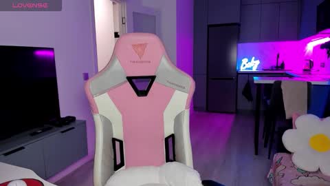 Emi online show from 4, 2, 2026