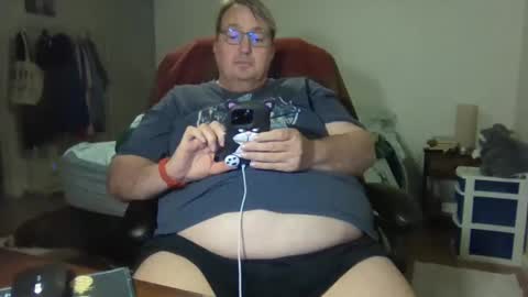 Snapshot of wrenval chatting on 22, 12, 2024 Wren Valentino online show from 22, 12, 2024