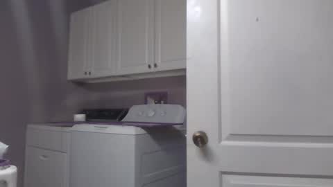 Snapshot of wundrsword33 chatting on 11, 9, 2025 BONER DONOR online show from 11, 9, 2025