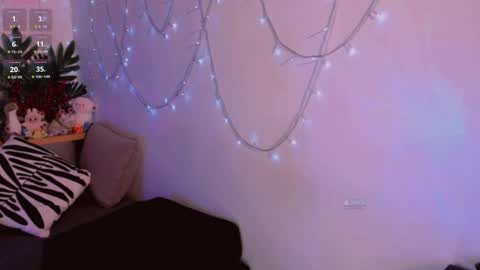 Snapshot of wxiuixw chatting on 1, 4, 2026 Sonya online show from 1, 4, 2026