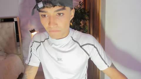 wyatt online show from 27, 11, 2025