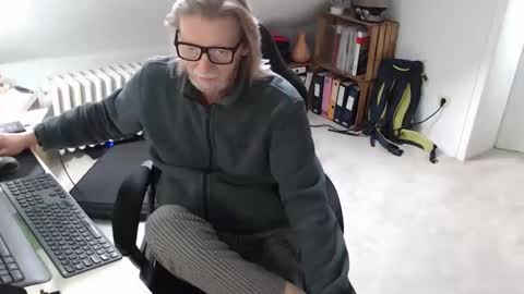 WyattEarp64 online show from 1, 12, 2025