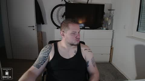 Snapshot of x19marco93x chatting on 8, 12, 2024 x19marco93x online show from 8, 12, 2024