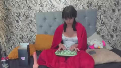 Snapshot of x_fire_vixen chatting on 29, 1, 2025  Veronica  online show from 29, 1, 2025