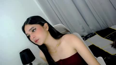 Snapshot of xairah_doux chatting on 8, 4, 2026 xairah_doux online show from 8, 4, 2026