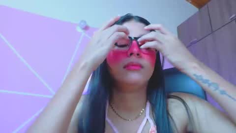 XALLYSONX online show from 11, 4, 2026