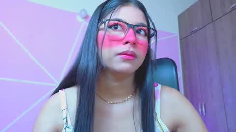 Snapshot of xallysonx_ chatting on 23, 5, 2026 XALLYSONX online show from 23, 5, 2026