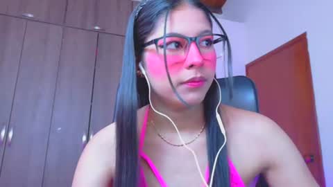 Snapshot of xallysonx_ chatting on 18, 6, 2026 XALLYSONX online show from 18, 6, 2026