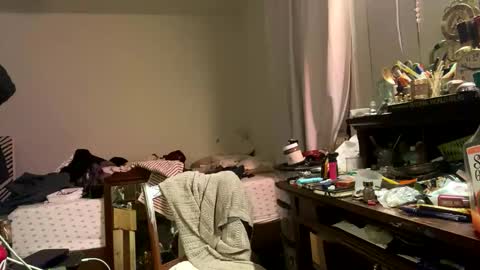 Snapshot of xander0zzz chatting on 4, 2, 2026 xander0zzz online show from 4, 2, 2026