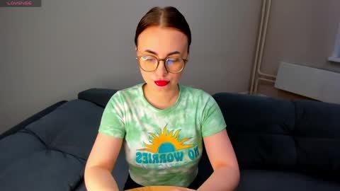 Snapshot of xapka_lapka chatting on 17, 5, 2026 Alice online show from 17, 5, 2026