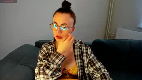 Snapshot of xapka_lapka chatting on 28, 5, 2026 Alice online show from 28, 5, 2026