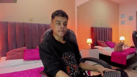 Snapshot of xavier_fox__ chatting on 22, 2, 2026 xavier fox online show from 22, 2, 2026