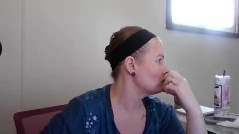 xbeautifulxliex online show from 2, 3, 2026