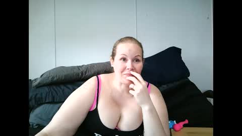 Snapshot of xbeautifulxliex chatting on 5, 5, 2026 xbeautifulxliex online show from 5, 5, 2026