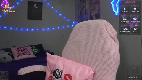 spoil me here  online show from 23, 10, 2025