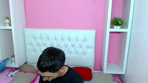 Snapshot of xcoupleplayxx chatting on 20, 5, 2026 xcoupleplayxx online show from 20, 5, 2026