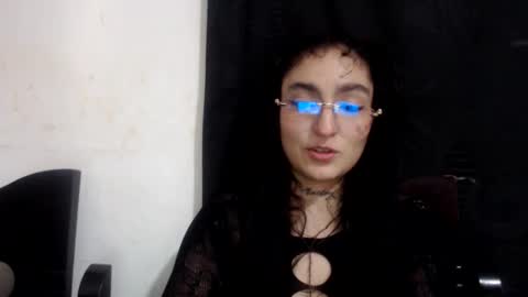 Snapshot of xdulce_maria1 chatting on 20, 5, 2026 xdulce_maria1 online show from 20, 5, 2026