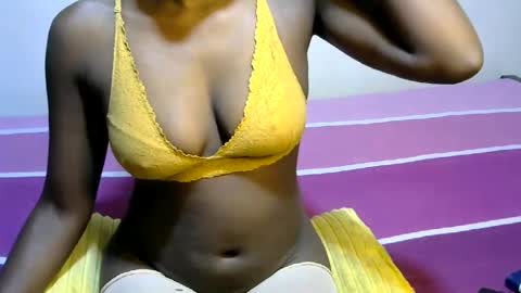Snapshot of xeenah chatting on 15, 7, 2026 xeenah online show from 15, 7, 2026