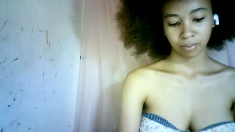 Snapshot of xenna610827 chatting on 18, 2, 2025 xenna610827 online show from 18, 2, 2025