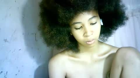 Snapshot of xenna610827 chatting on 18, 2, 2025 xenna610827 online show from 18, 2, 2025