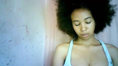 Snapshot of xenna610827 chatting on 27, 2, 2025 xenna610827 online show from 27, 2, 2025