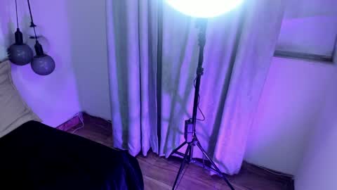 hinata  online show from 28, 3, 2026