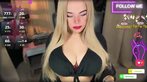Snapshot of xhugeharleyselfsuckerx chatting on 17, 6, 2026 xHUGECOCKTILLCUMX online show from 17, 6, 2026
