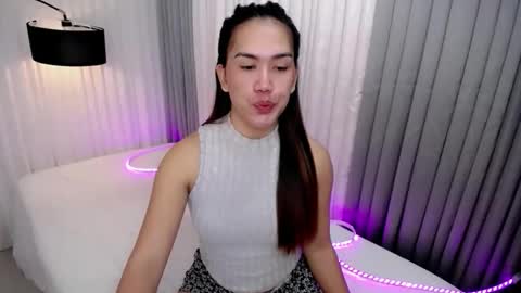 Snapshot of xhugejerkingtransx chatting on 10, 9, 2025 GWEN THOMPSON ....... online show from 10, 9, 2025