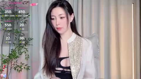 XI online show from 8, 11, 2025