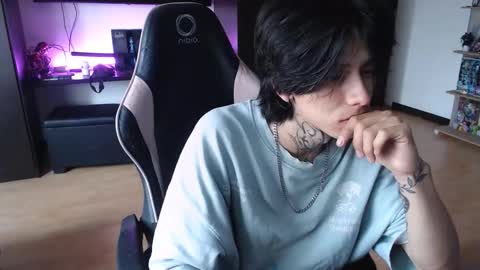 Snapshot of xice_boy chatting on 5, 12, 2025 xIce Boy online show from 5, 12, 2025