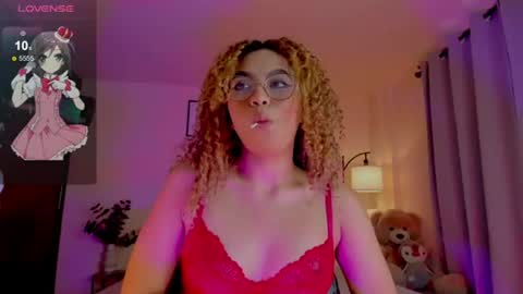 Snapshot of ximena_sotto1 chatting on 21, 6, 2026 camila online show from 21, 6, 2026