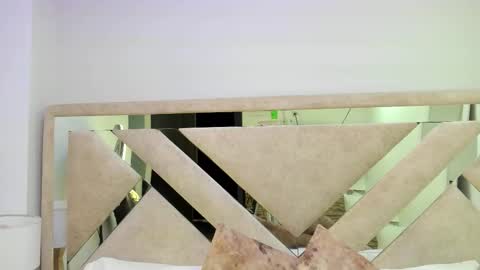 Xime  online show from 19, 12, 2025