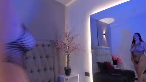 Snapshot of xiomara_stwar chatting on 19, 12, 2025 Xiomara online show from 19, 12, 2025