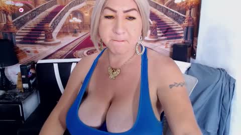 XIOMY   give LIKE on my page online show from 17, 9, 2025