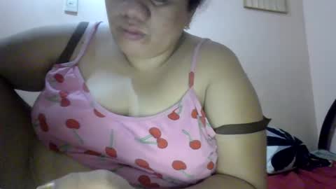Snapshot of xjuicytits chatting on 8, 6, 2026 xjuicytits online show from 8, 6, 2026