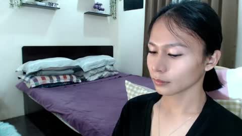 Snapshot of xlovely_destinyx chatting on 28, 7, 2026 Alice online show from 28, 7, 2026